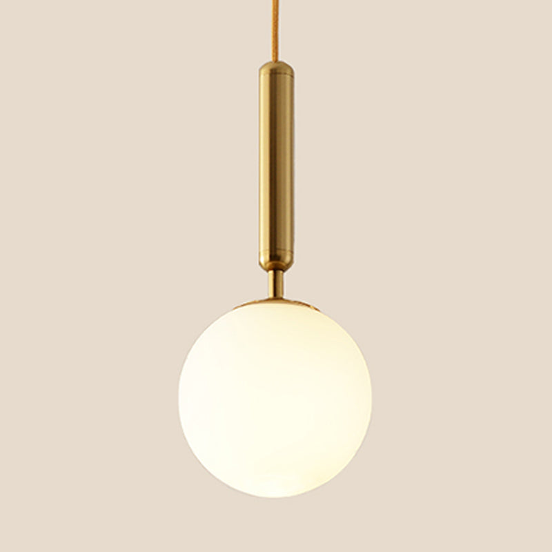 Forme sphérique Éclairage suspendu en verre de style moderne 1 lampe suspendue légère pour le salon