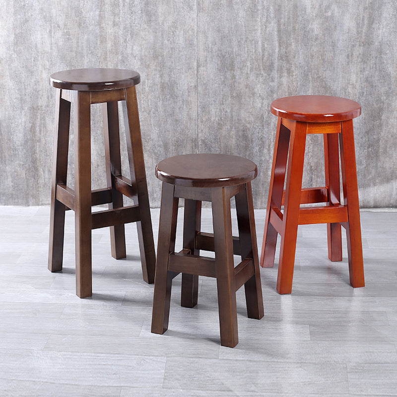 Taburete contemporáneo de barra de goma taburete de bar de interior con asiento de madera y reposapiés