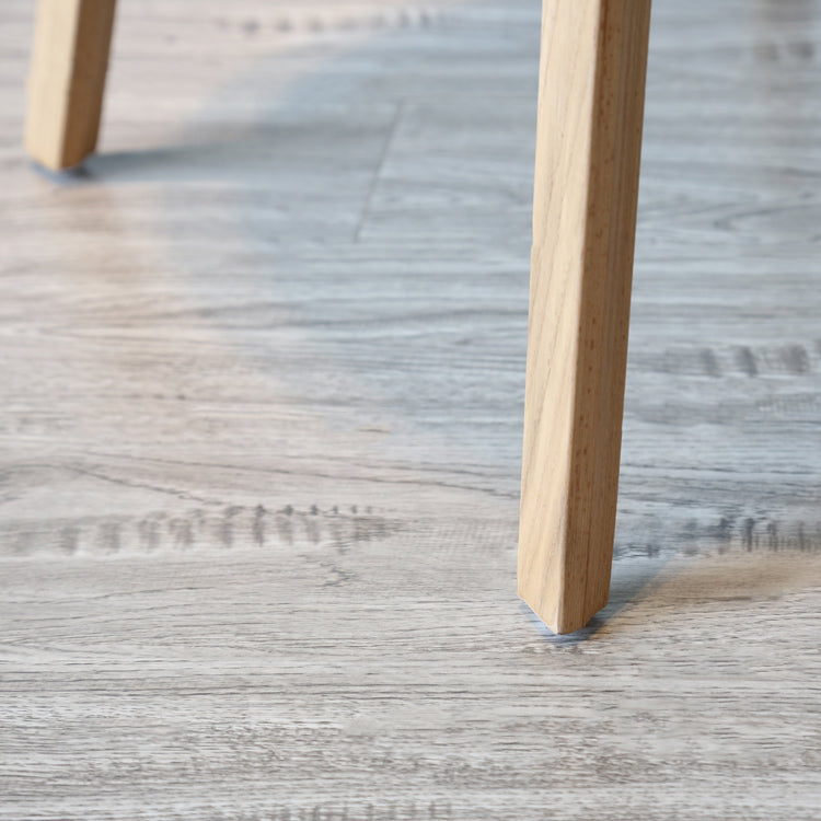 Barhocker im skandinavischen Stil, Holzbeine, PP-Schalensitz für Thekenbar