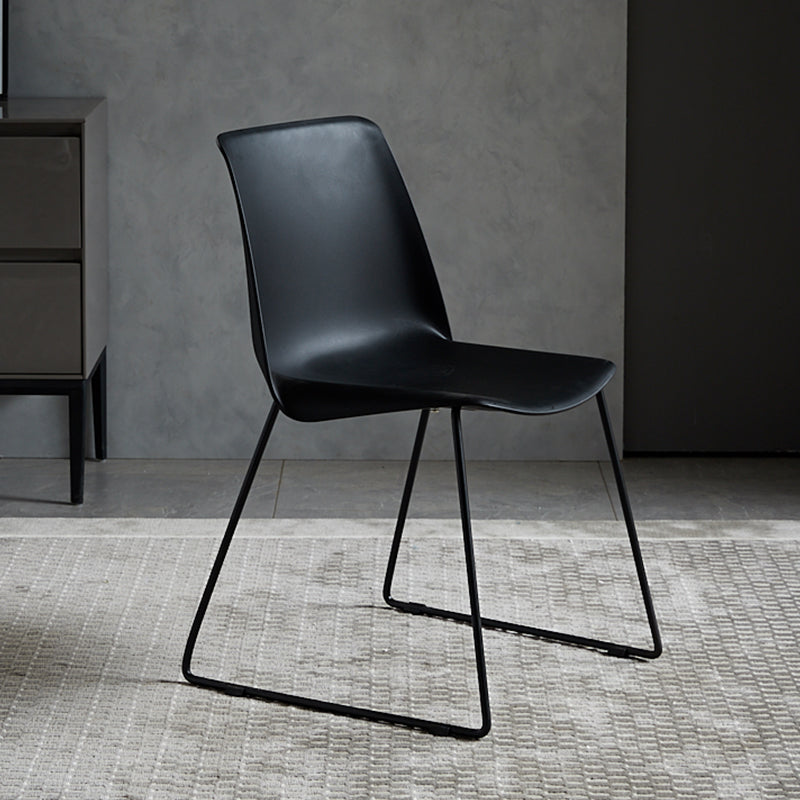 Sedia in stile contemporaneo sedia laterale senza braccio con zampe metalliche