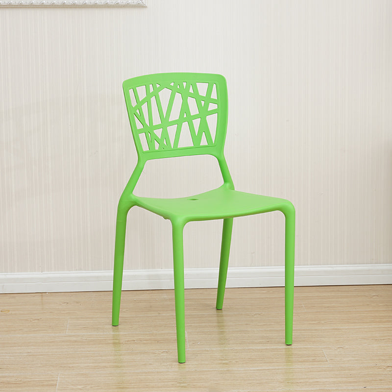Silla trasera abierta contemporánea, silla lateral sin brazos de comedor apilable de plástico