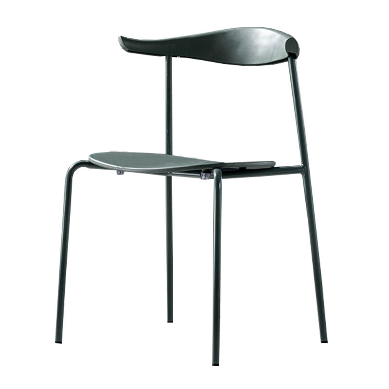 Silla contemporánea con respaldo abierto, silla auxiliar sin brazos con patas de metal