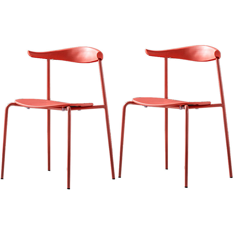 Silla contemporánea con respaldo abierto, silla auxiliar sin brazos con patas de metal
