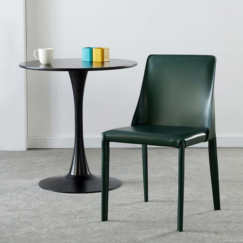 Silla sin brazos de comedor de metal moderno, silla de comedor de cuero para uso doméstico