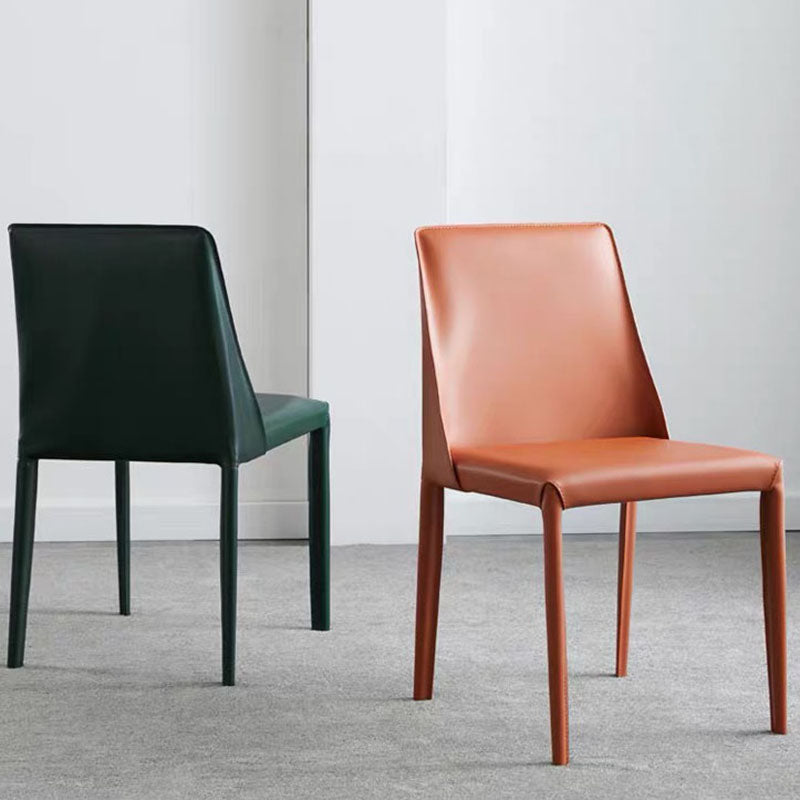 Silla sin brazos de comedor de metal moderno, silla de comedor de cuero para uso doméstico