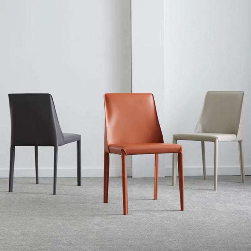 Silla sin brazos de comedor de metal moderno, silla de comedor de cuero para uso doméstico
