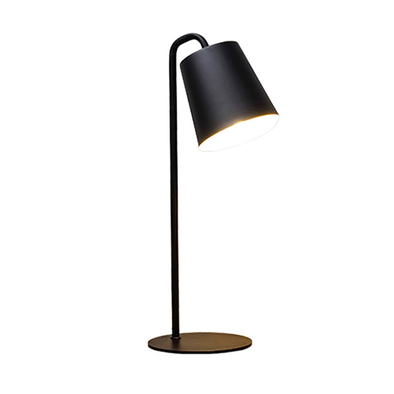 Modern kleurrijke bureaulamp huishouden metalen schaduw bureauverlichting voor zitkamer
