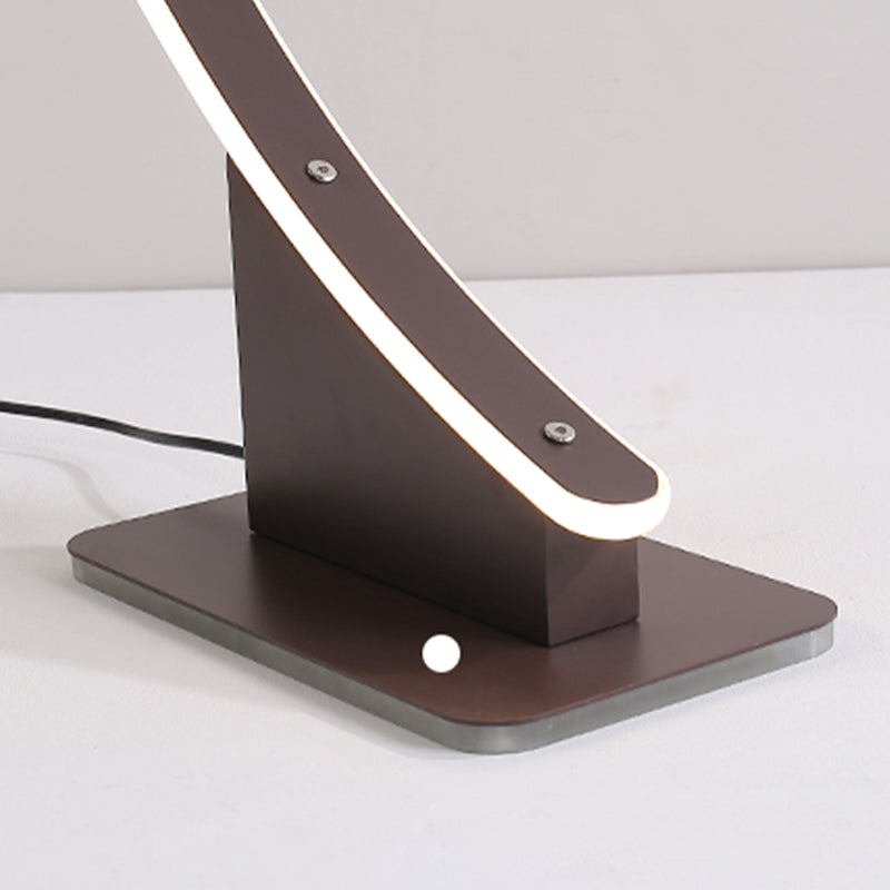 Luce da pavimento a forma lineare in metallo 1 Moderno luce montata sul pavimento leggero