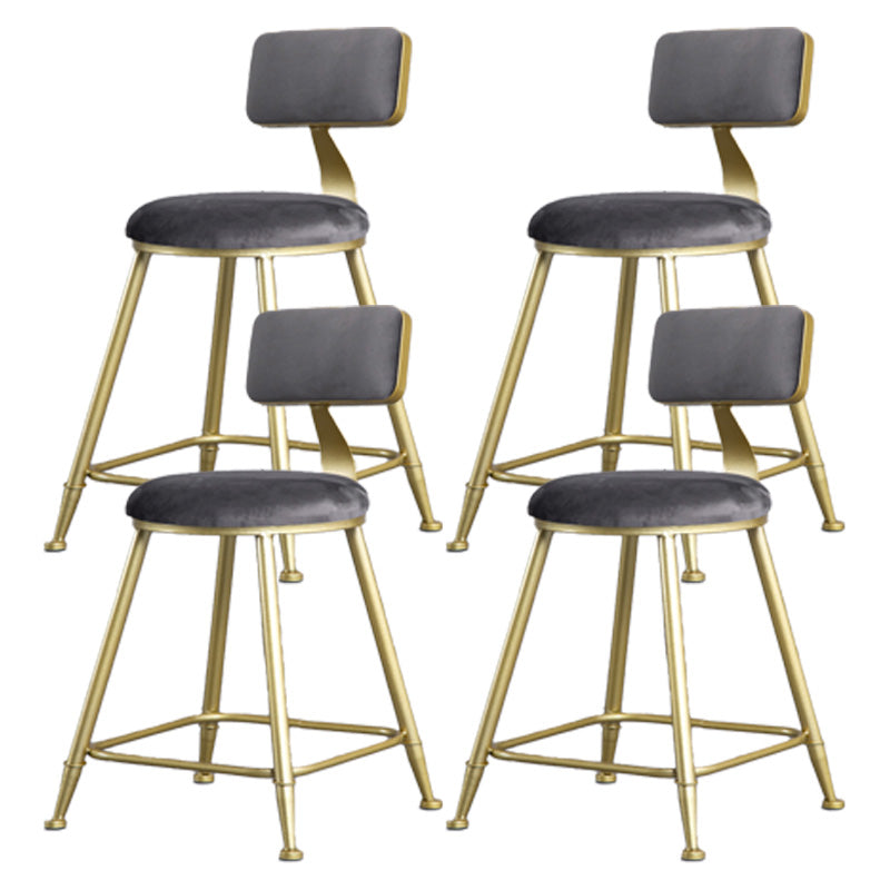 Glamlos -armlose Rückenlehneschalter Stuhl Stahl Café Stuhl mit Samtkissen und Pedal
