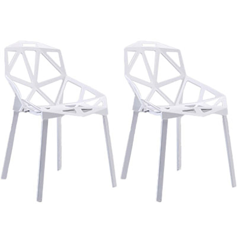 El comedor contemporáneo plástico preside la cocina que cena la silla lateral del brazo