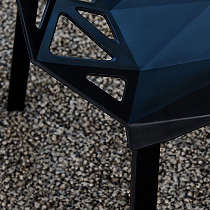 El comedor contemporáneo plástico preside la cocina que cena la silla lateral del brazo