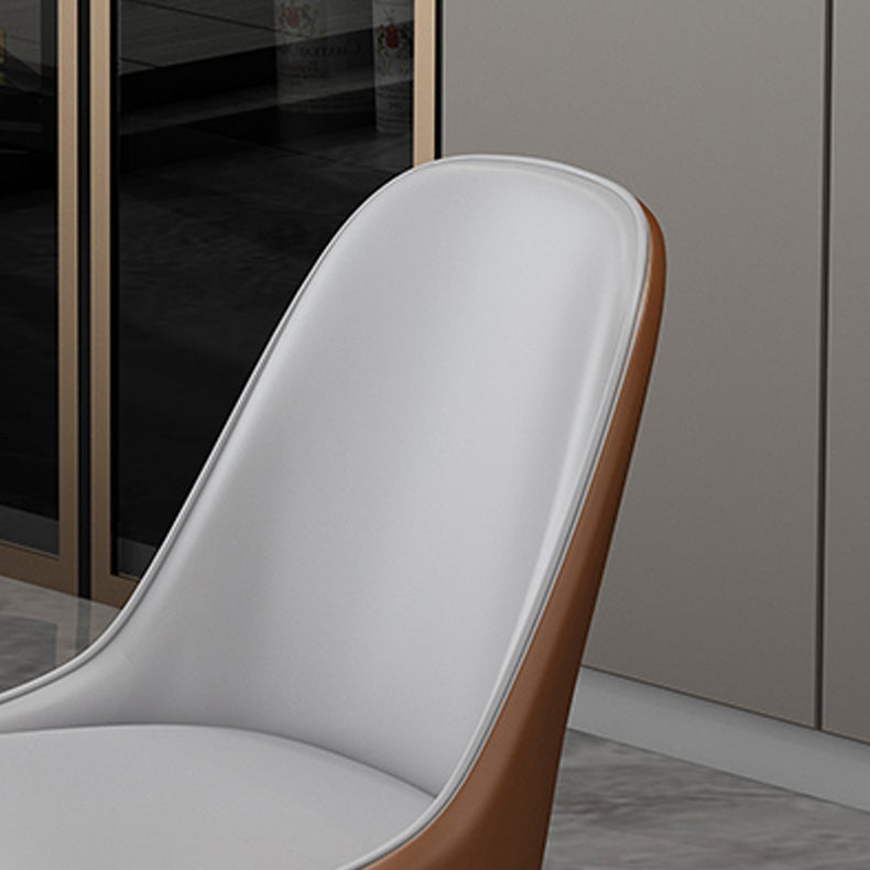 Silla auxiliar de comedor con respaldo sólido y brazo escandinavo Silla auxiliar de comedor de cuero