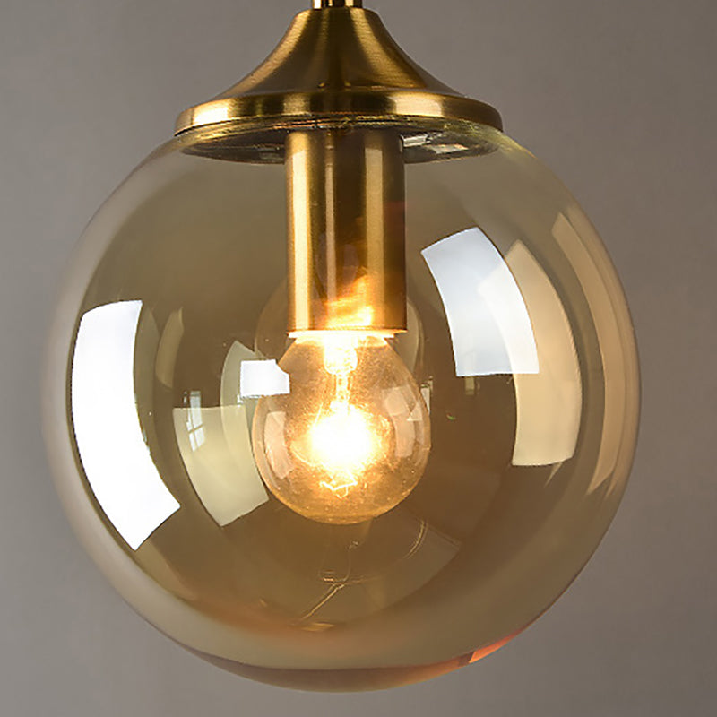 Runde Wandleuchte minimalistische Leuchtenleuchte mit Glasschatten