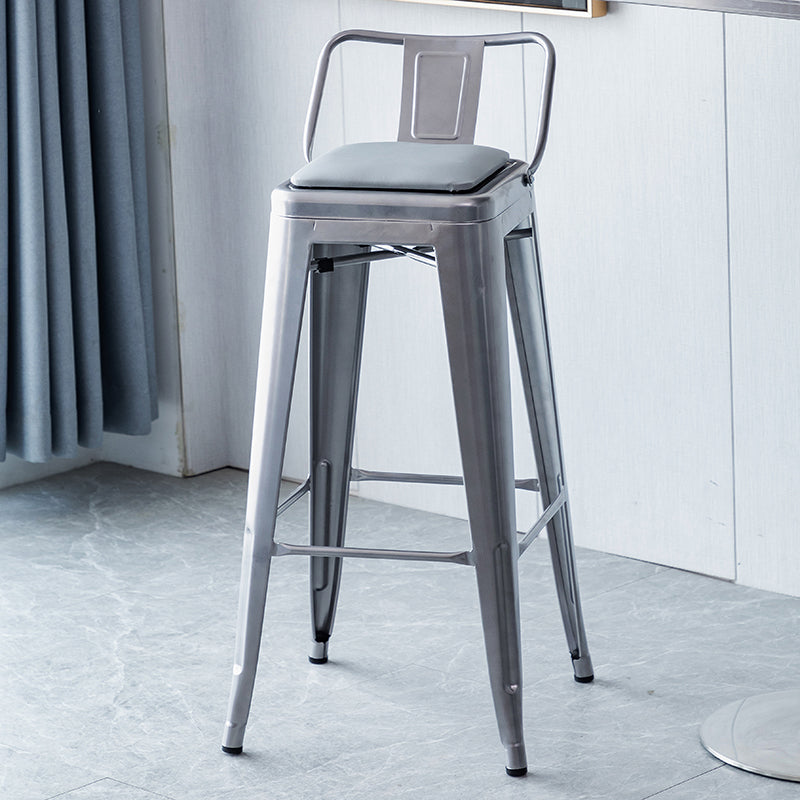 Taburete de bar industrial con respaldo, taburete de bar de metal y cuero con patas de hierro