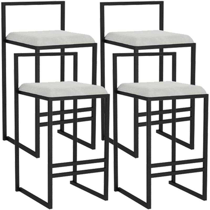 Barhocker im skandinavischen Stil mit Kufenbeinen, quadratischer Sitzhocker für die Küchenbar