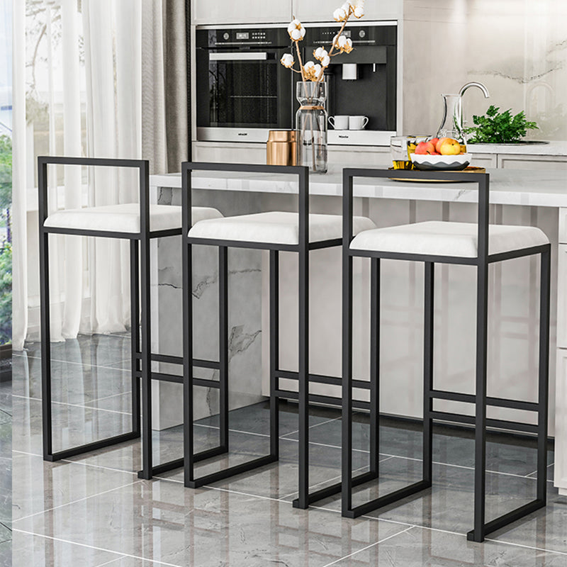 Barhocker im skandinavischen Stil mit Kufenbeinen, quadratischer Sitzhocker für die Küchenbar