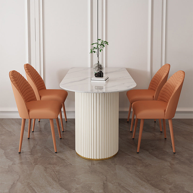 Eettafel met stenen blad Traditionele luxe tafel met sledeonderstel in wit