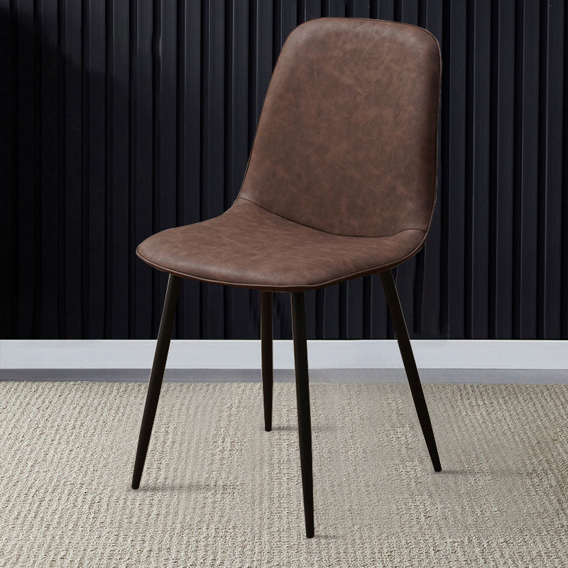 Silla de comedor tapizada con acabado mate y respaldo sólido para el hogar moderno