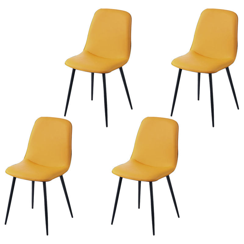 Silla de comedor tapizada con acabado mate y respaldo sólido para el hogar moderno