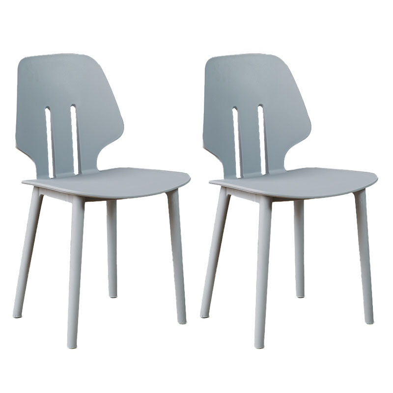 Chaise de salle à manger en plastique colorée scandinave, sans bras, à dossier solide