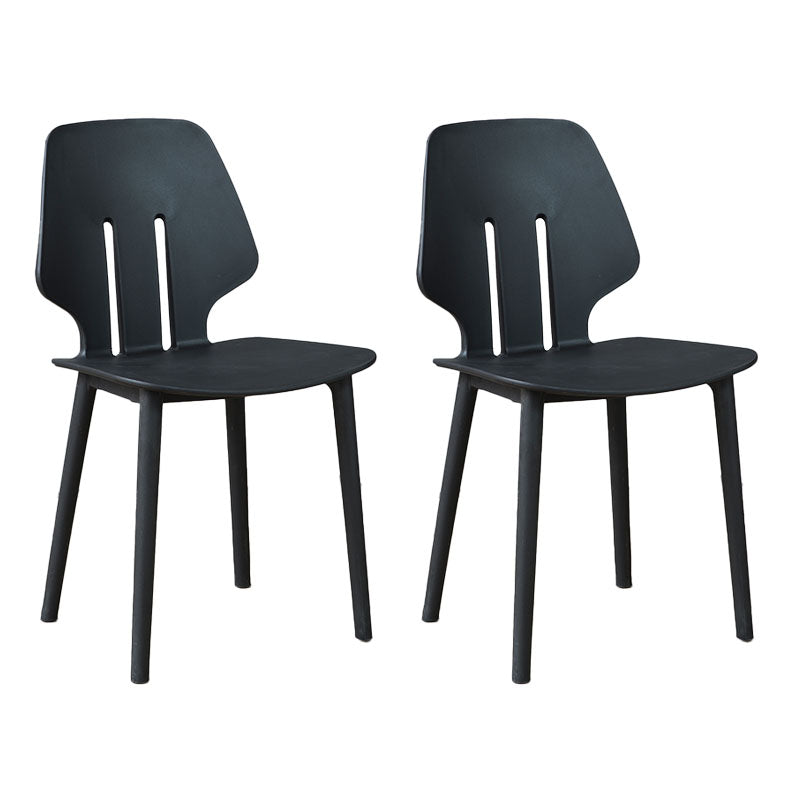 Chaise de salle à manger en plastique colorée scandinave, sans bras, à dossier solide