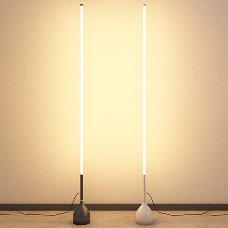 Lampadaire de forme linéaire de style moderne Métal lampadaire à un sol léger simple