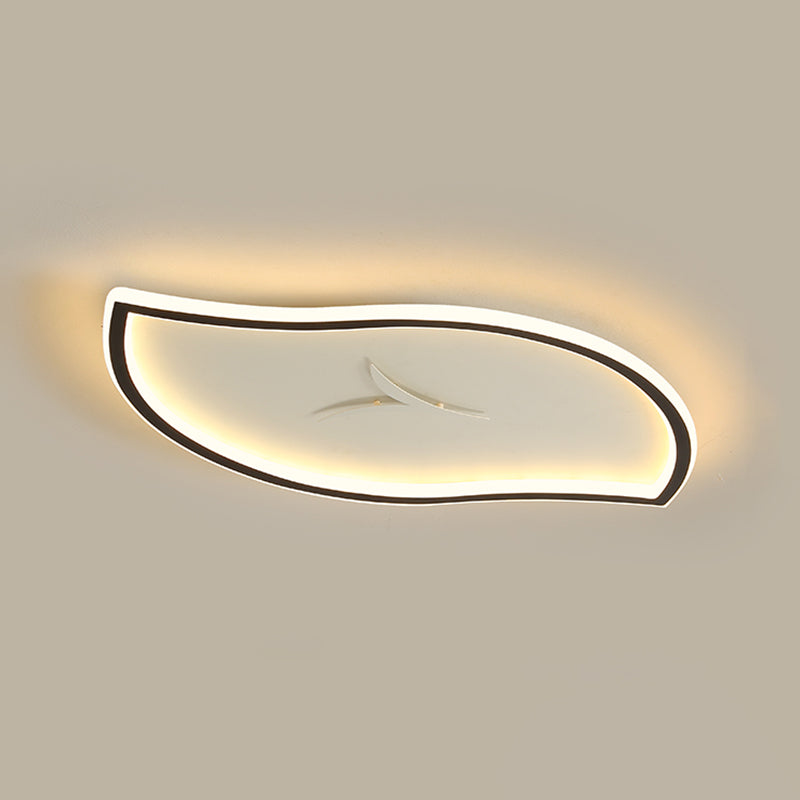 Moderne künstlerische LED-Deckenleuchte aus Eisen, Blattform, Unterputzmontage mit Acrylschirm