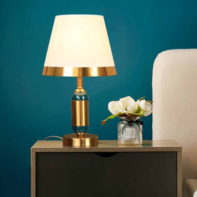 Modern Metal Table Light 1-Light Bedroom Nightstand Lamp with Bucket Fabric Shade