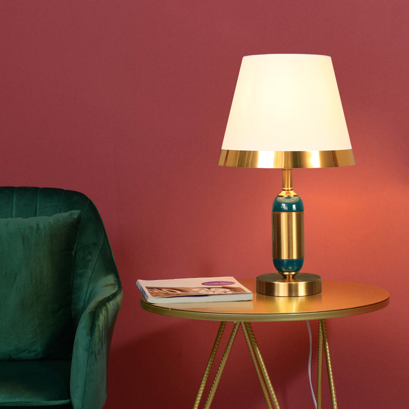 Modern Metal Table Light 1-Light Bedroom Nightstand Lamp with Bucket Fabric Shade