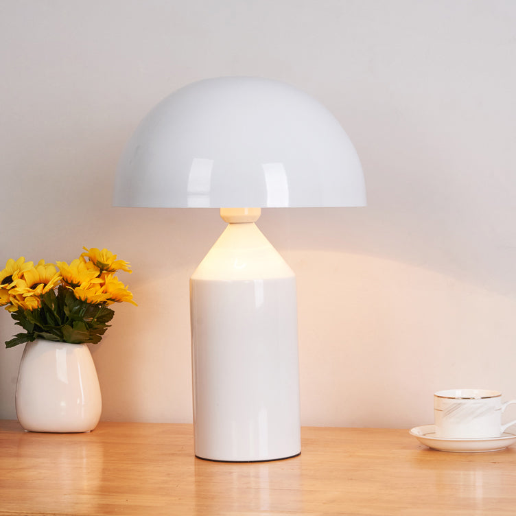 Metal Dome Form Table Light Simplicity Style LED -Nachttischlampe