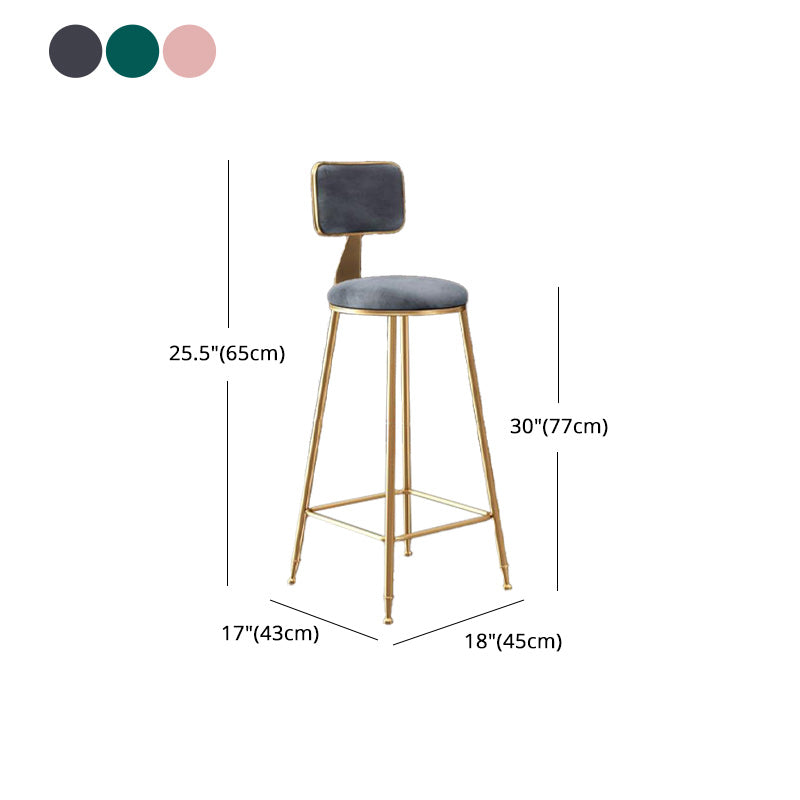 Taburete de bar de metal de estilo moderno con reposapiés y taburete de bar con respaldo bajo
