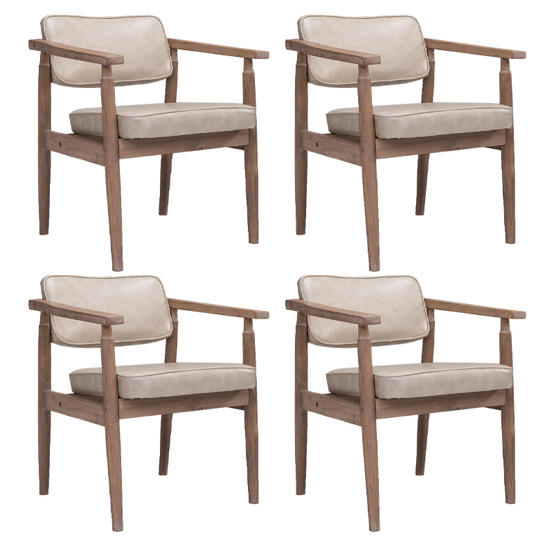 Silla de comedor de cuero con respaldo abierto de madera de caucho de granja con acabado mate