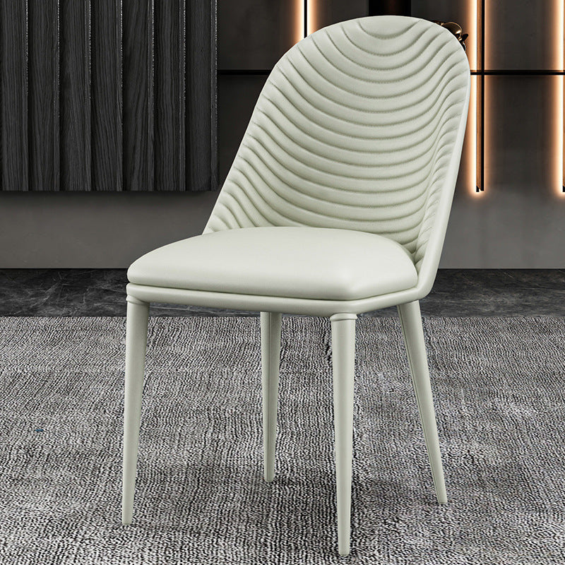 Sedia da pranzo in pelle parsons in stile designer parsons