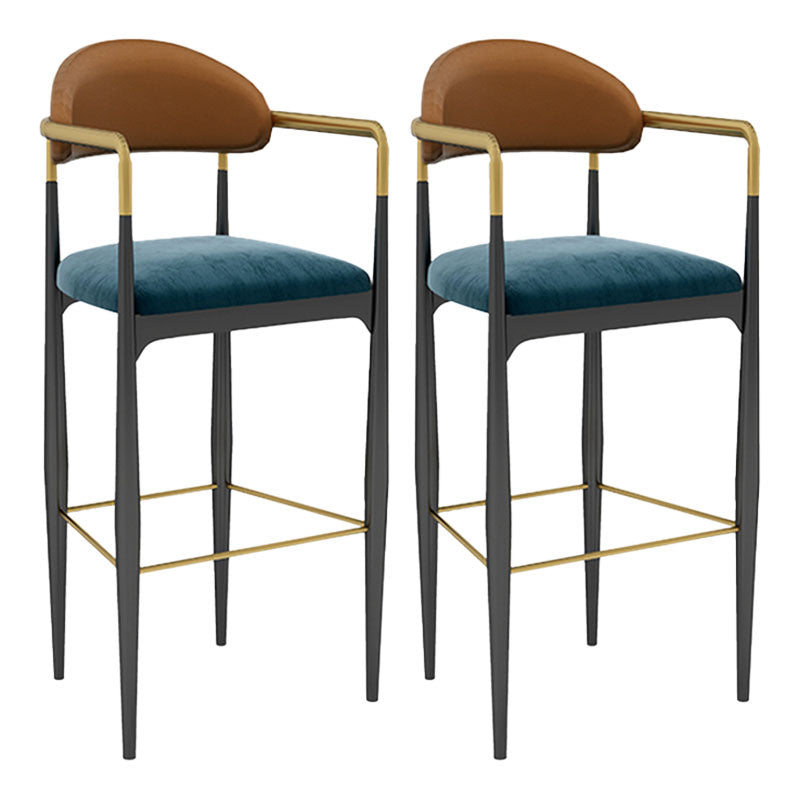 Scandinavian Metal Upholstered Counter Stools Armed Bar Stools with Footrest