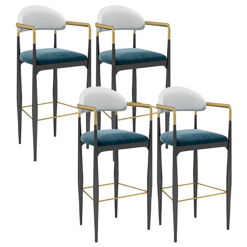 Scandinavian Metal Upholstered Counter Stools Armed Bar Stools with Footrest