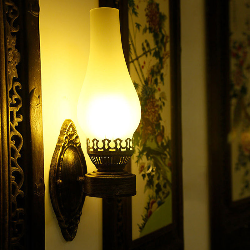 Retro Metal Wall Light Kerosene Wall Sconce with Glass for Coffee Shop