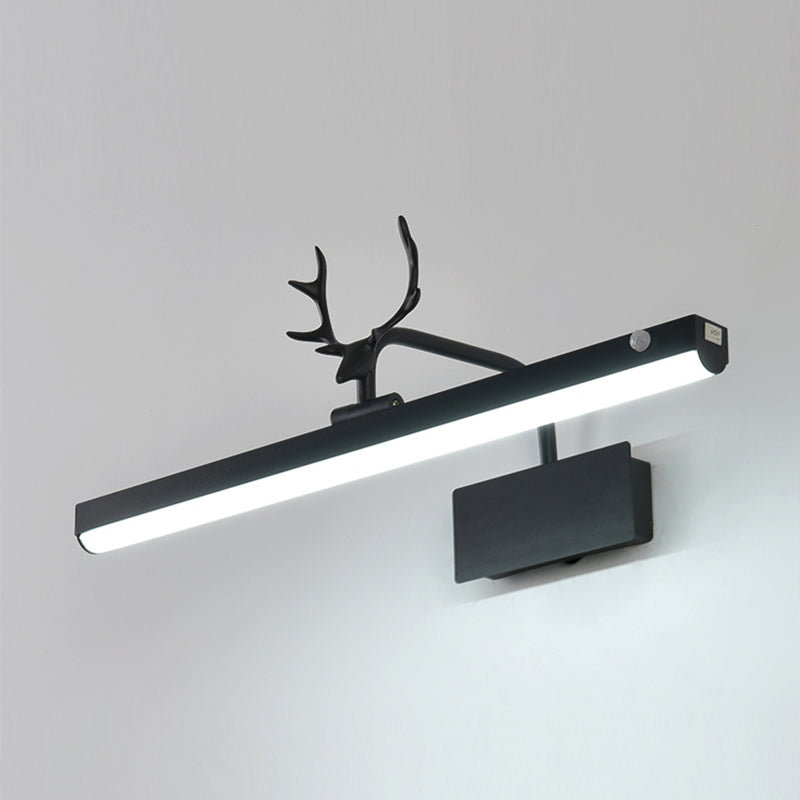 Metal Linear Shade Wall Sconce Modern Style 1 Light Mirror Wall Lighting Fixture in Black