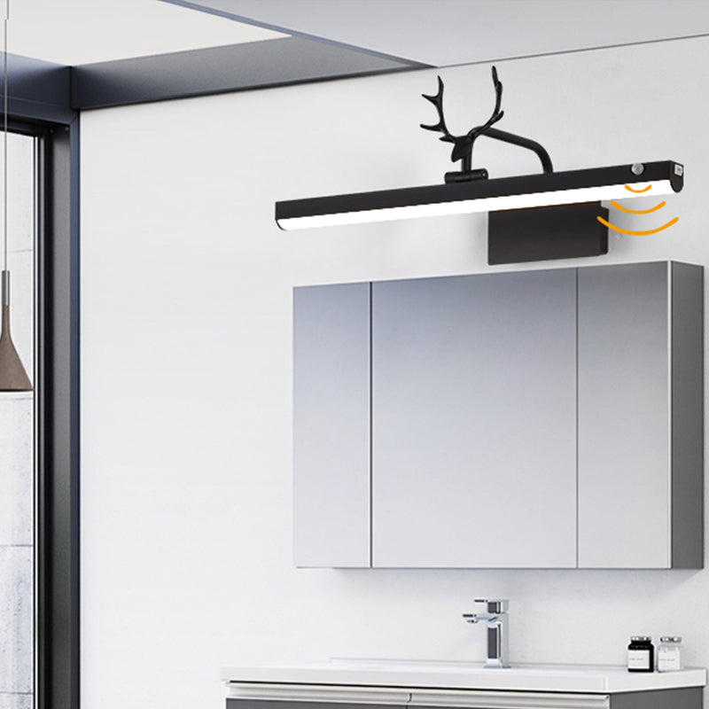 Metal Linear Shade Wall Sconce Modern Style 1 Light Mirror Wall Lighting Fixture in Black