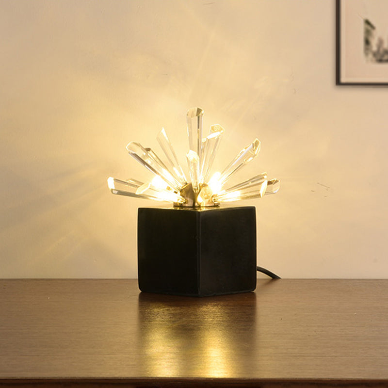 Luz de tarea cónica Simplicidad Biselada Cristal 3 cabezas Lámpara de mesita de noche en negro para dormitorio