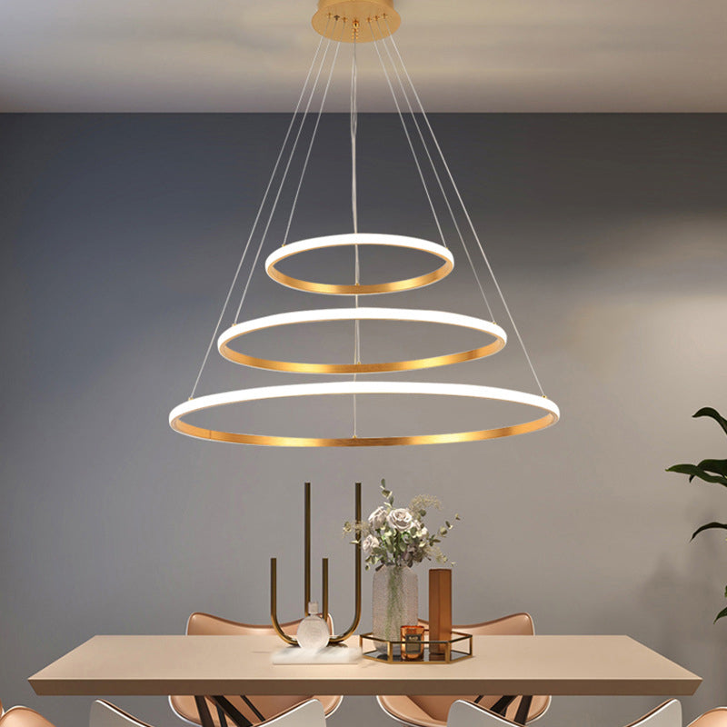 Fissaggio del lampadario minimalismo a 3 livelli lampadario a LED in metallo