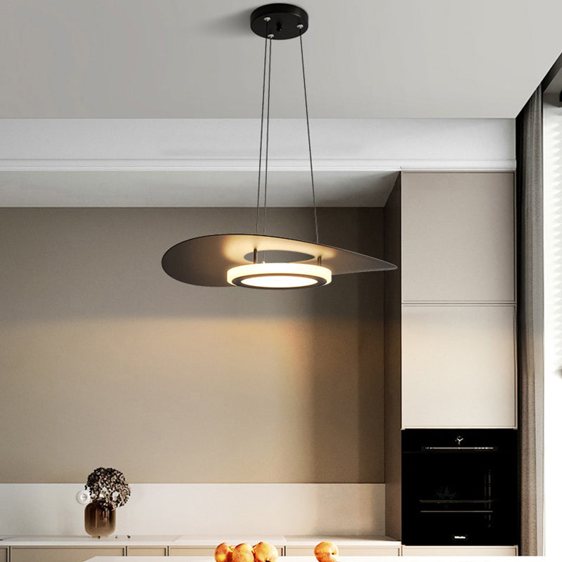 Lámpara de aluminio con lámpara LED moderna con estilo de aluminio.