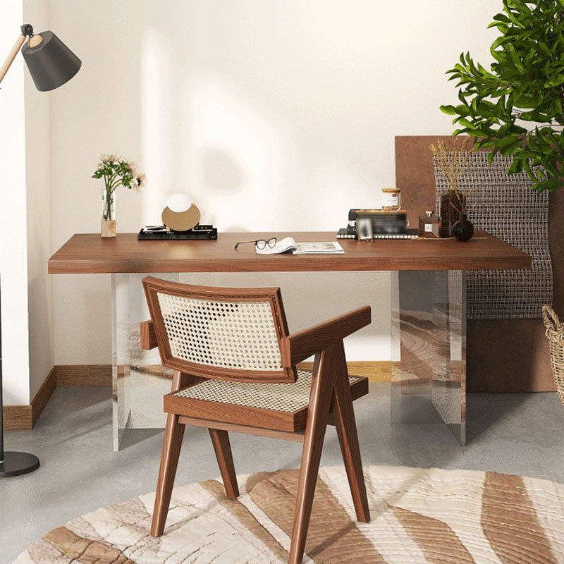 Mesa de comedor de madera sólida