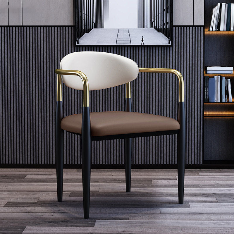 Silla de comedor moderna de cuero mate con brazo abierto para sala de reuniones