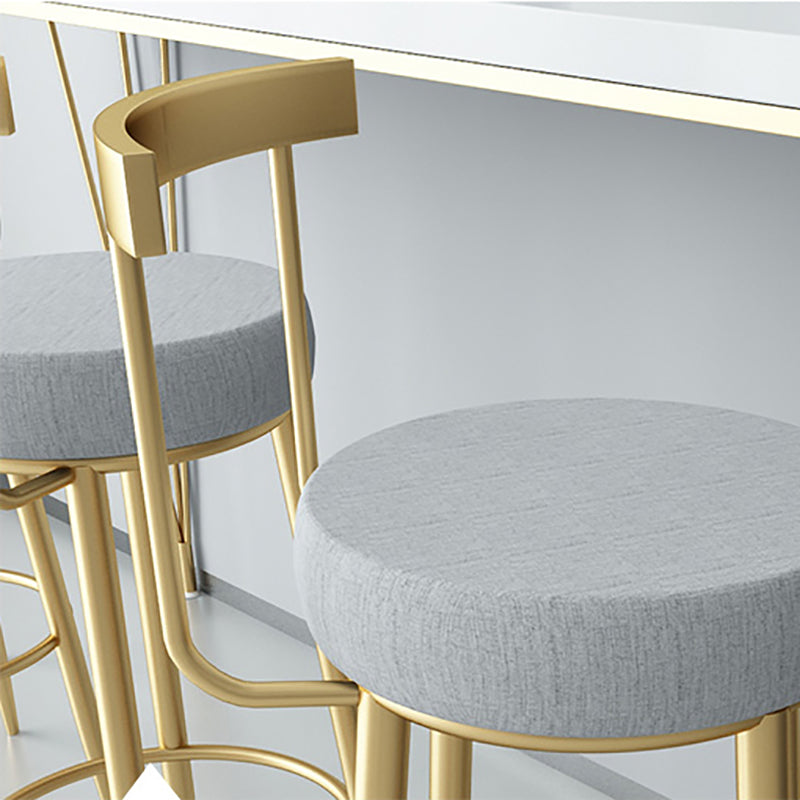 Taburete de bar estilo Glam con reposapiés, patas de metal, respaldo bajo para barra de cocina
