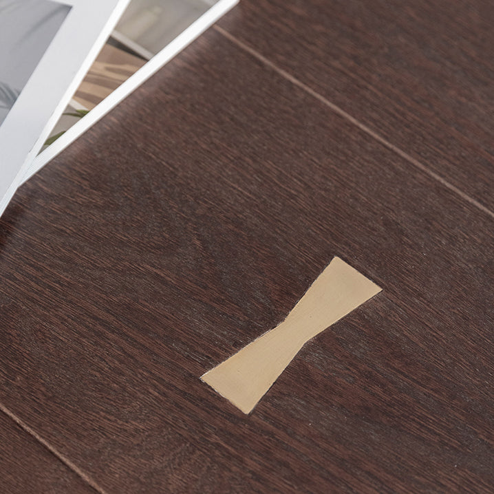Traditionele luxe eettafel Bruine vaste houten eettafel met metalen basis