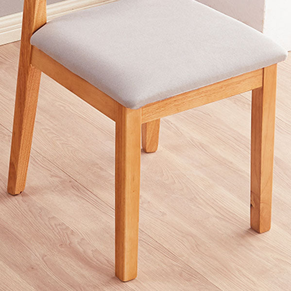 Silla lateral abierta moderna de madera de caucho Silla de comedor de madera con acabado mate
