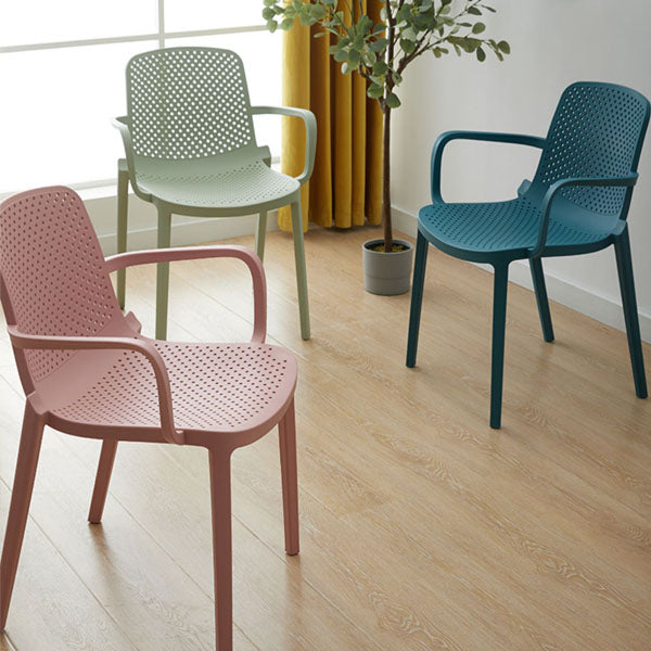 Sillas apilables modernas que cenan los sillones con las piernas plásticas para la cocina