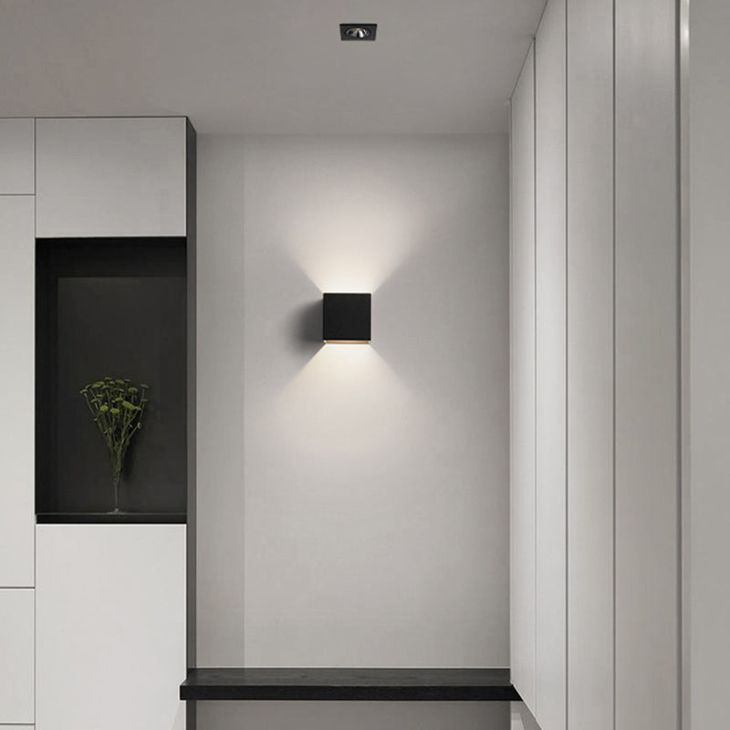 Sombra cuadrada de la pared de metal estilo moderno de 2 luces luz de montaje de pared