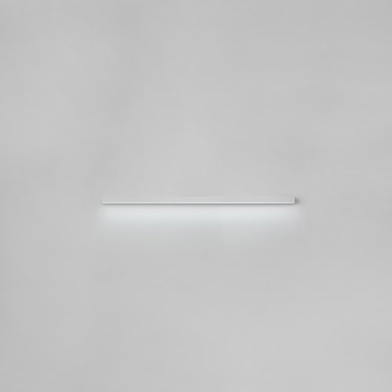 Luz de pared de metal de forma lineal Estilo moderno de 1 luces Luz de pared de 1 luces