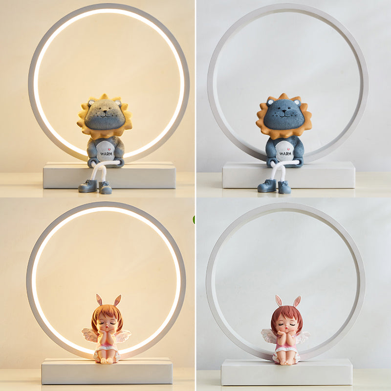 Modern Style Circle Shape Table Light Metal 1 Light Nightstand Lamps for Table